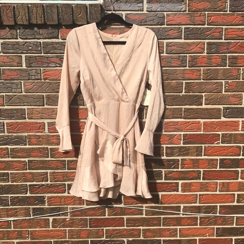 altar’d state dress small